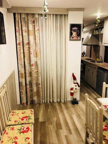 Фото номера Двухуровневые апартаменты Гостевой дом Guest House Holiday in Melnik г. Мелник 4