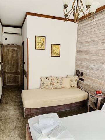 Фотографии Гостевой дом Guest House Holiday in Melnik г. Мелник (Болгария) №5 Фото Гостевой дом Guest House Holiday in Melnik г. Мелник 5