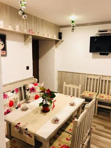 Фото номера Двухуровневые апартаменты Гостевой дом Guest House Holiday in Melnik г. Мелник 8
