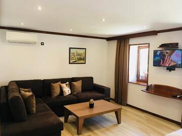 Фото номера Двухуровневые апартаменты Гостевой дом Guest House Holiday in Melnik г. Мелник 11