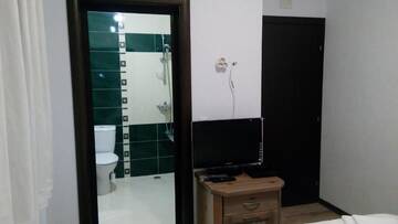 Фото номера Двухместный номер с 1 кроватью Гостевой дом Guesthouse White Margarit г. Мелник 37