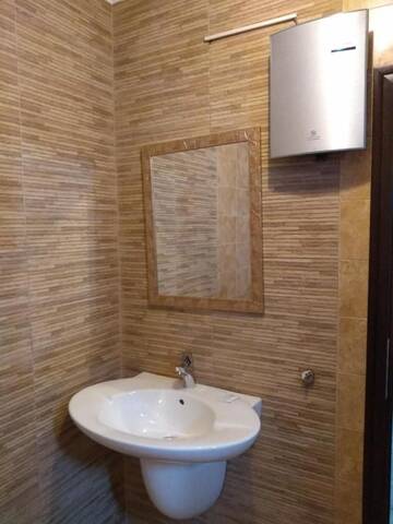 Фото номера Трехместный номер Гостевой дом Guesthouse White Margarit г. Мелник 2