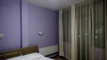 Фото номера Четырехместный номер с балконом Гостевой дом Guesthouse White Margarit г. Мелник 9