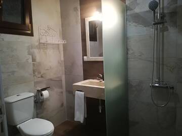 Фото номера Люкс с балконом Гостевой дом Manoleva House г. Мелник 4