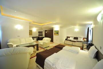Фото номера Люкс VIP (для 4 взрослых) Отель Hotel Melnik г. Мелник 8