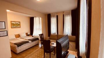 Фото номера Полулюкс Отель Chavkova house г. Мелник 3