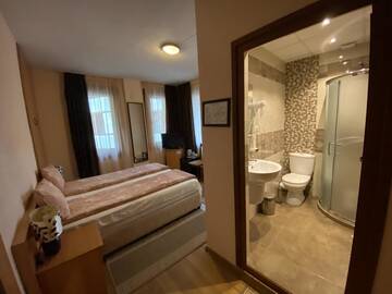 Фото номера Двухместный номер Делюкс с 1 кроватью Отель Chavkova house г. Мелник 6